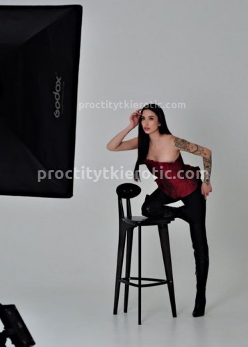 Вика, Г. Морозовск